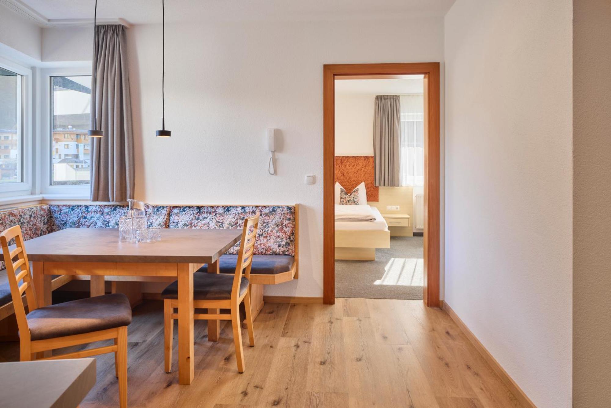 Sun Alpin Apartment Ischgl Ngoại thất bức ảnh